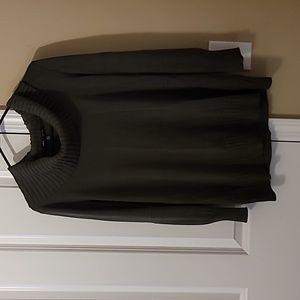 Women's medium sweater witih large collar army green